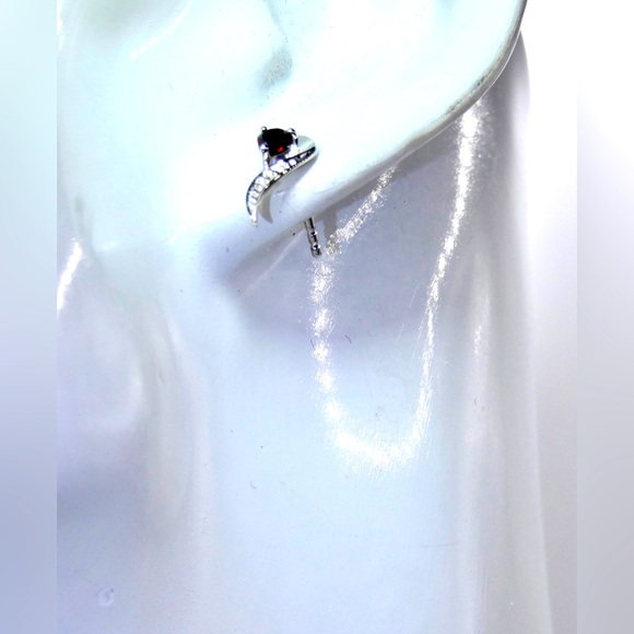 0.37 CTW Genuine Garnet and White Diamond .925 Sterling NWOT - Picture 4 of 7
